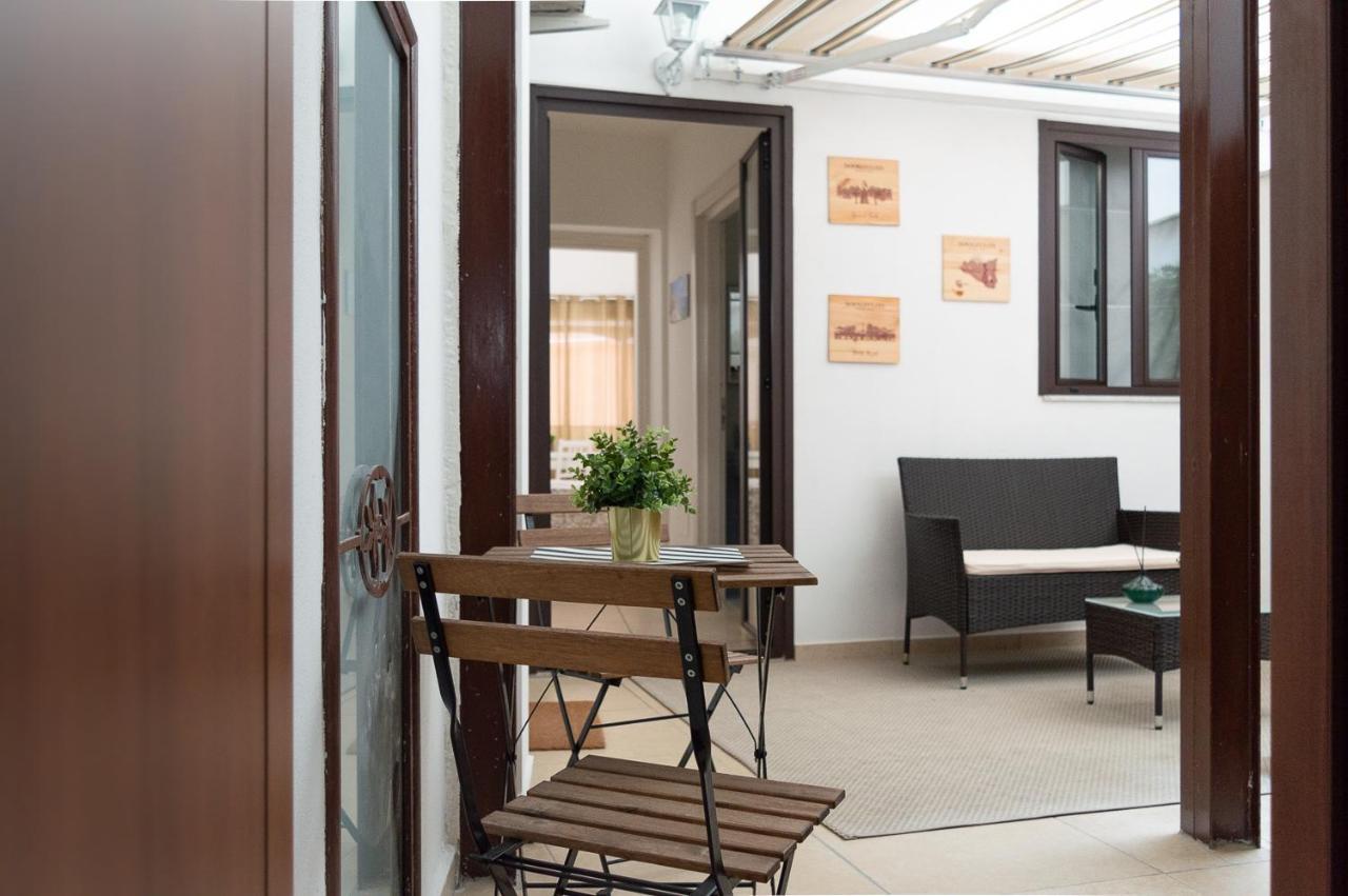 Agathe Guest House Catania Bagian luar foto
