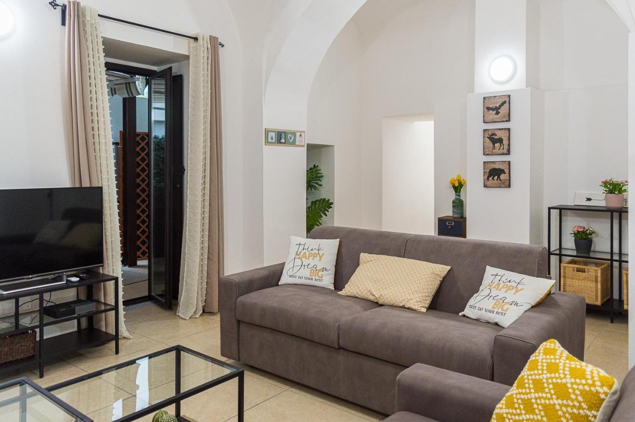 Agathe Guest House Catania Bagian luar foto