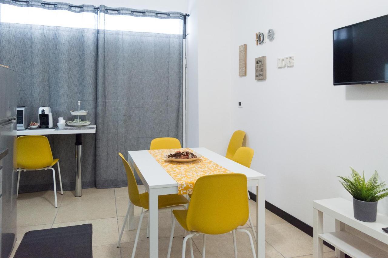 Agathe Guest House Catania Bagian luar foto